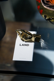 LAND|shopdesign
